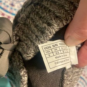 Ugg sweater boots size 8